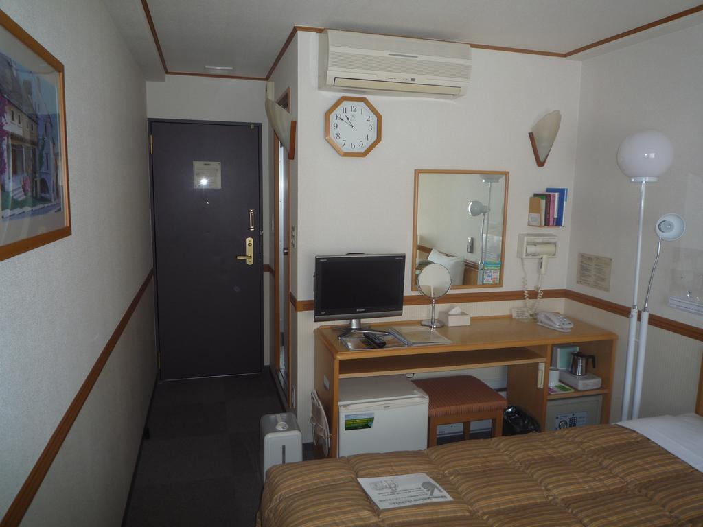Toyoko Inn Hiroshima Heiwa-Odori Dış mekan fotoğraf